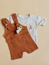 Load image into Gallery viewer, Bunny Face Cotton Baby T-shirt – Soft Flecked Ecru Summer Top