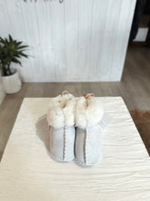 Load image into Gallery viewer, Baby Sheepskin Boots – Natural Warmth and Comfort