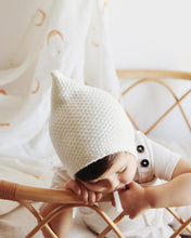 Load image into Gallery viewer, Knitted Pixie Baby Hat – Seed Stitch