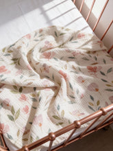 Load image into Gallery viewer, Floral muslin baby blanket with soft pink flower pattern and 4-layer waffle cotton texture
